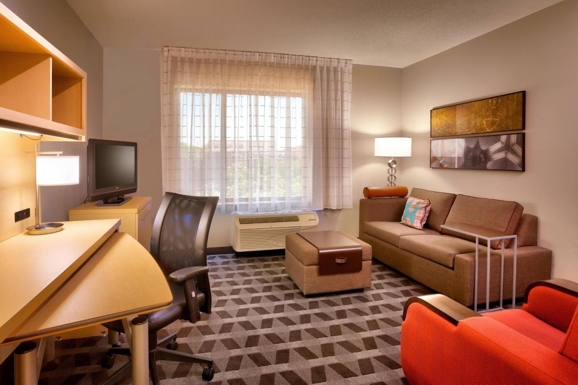 Towneplace West Hotel