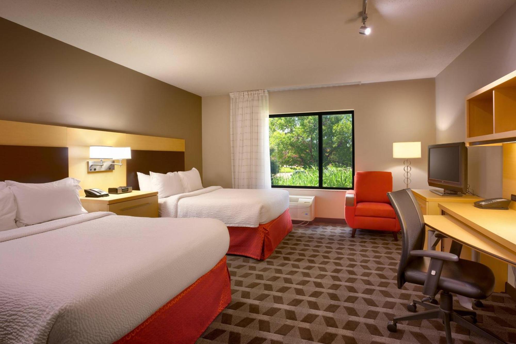 Towneplace West Hotel