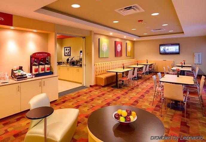Hotel Towneplace West Omaha