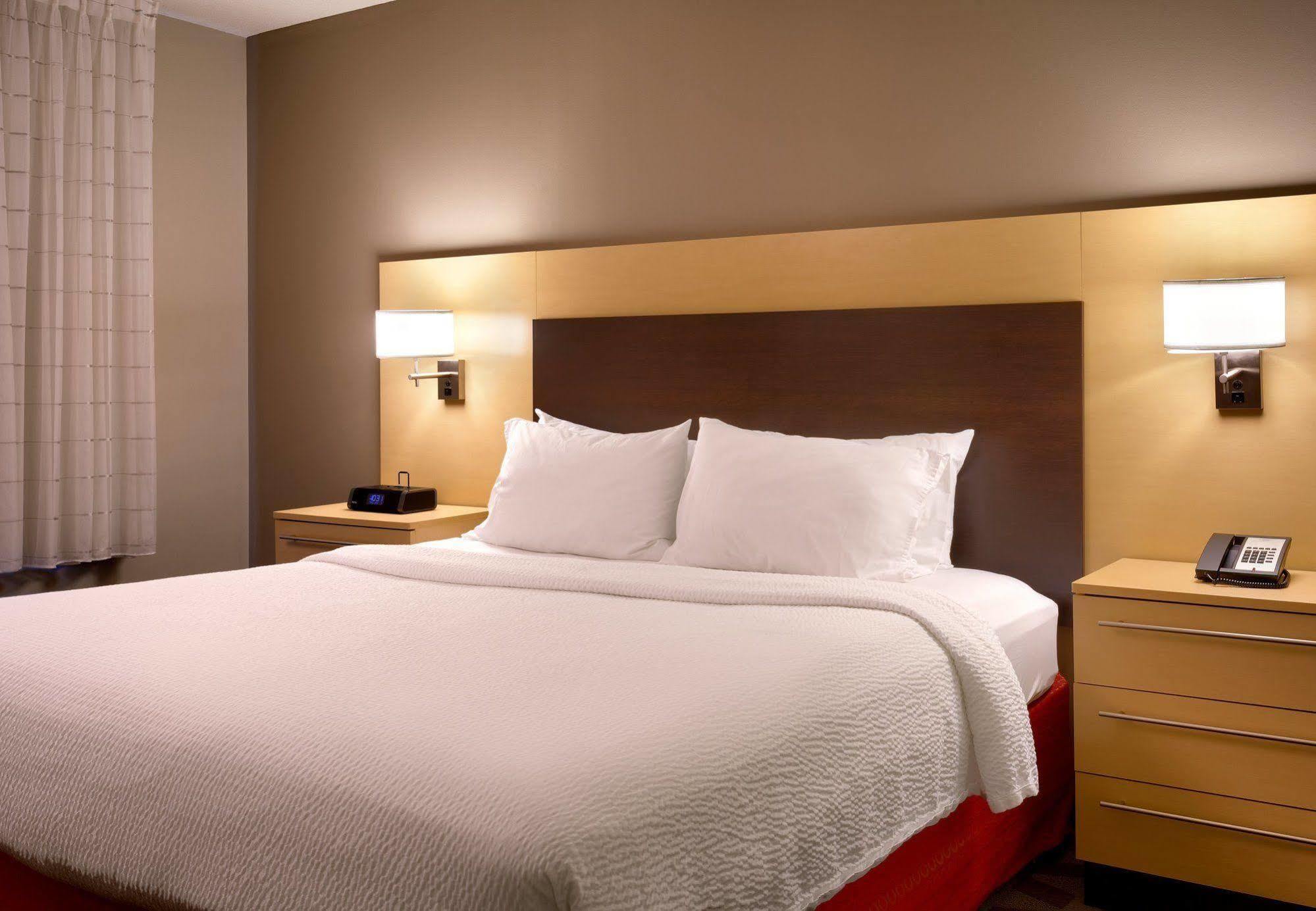 Hotel Towneplace West