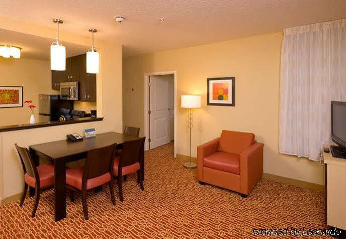 Hotel Towneplace West 3*